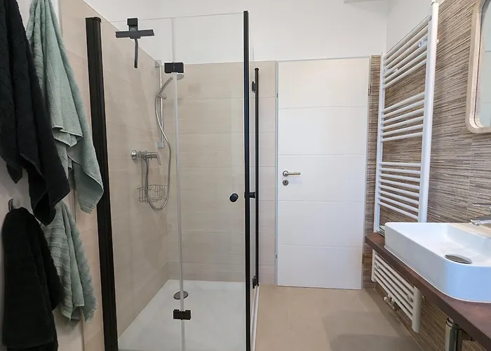 Goldgrube Dachgeschoss דירה